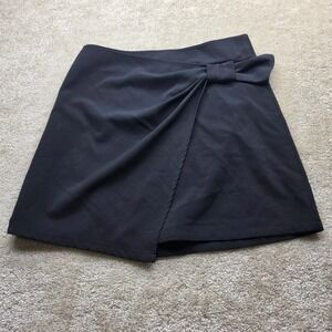Color Thread Black Wrap Front Skort with Side Bow Detail Size Large